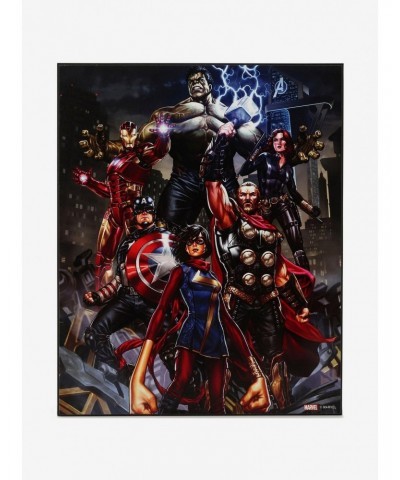 Marvel Avengers Group Wood Wall Decor $16.12 Décor